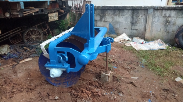 ขายหางเจ็ดใบ26"ของCMT ใบเต็ม สภาพพร้อมใช้ ขายหางเจ็ดใบ26"ของCMT ใบเต็ม สภาพพร้อมใช้