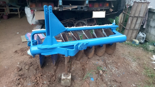 ขายหางเจ็ดใบ26"ของCMT ใบเต็ม สภาพพร้อมใช้ ขายหางเจ็ดใบ26"ของCMT ใบเต็ม สภาพพร้อมใช้