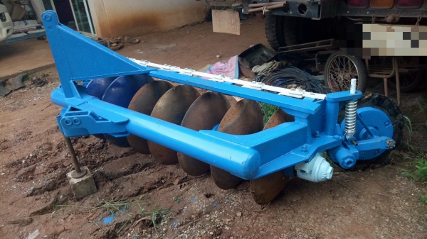 ขายหางเจ็ดใบ26"ของCMT ใบเต็ม สภาพพร้อมใช้ ขายหางเจ็ดใบ26"ของCMT ใบเต็ม สภาพพร้อมใช้