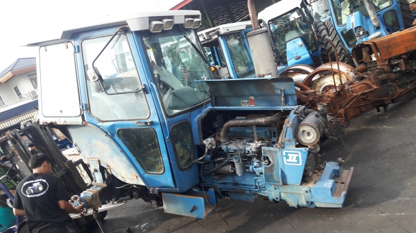 ฟอด5610แต่เครื่องเป็น7740 4&times;4 ZF345หลังลาย เก่านอก