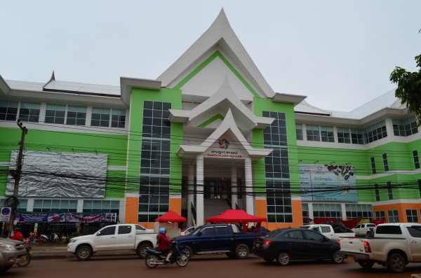 มีที่ให้เช่าในลาว ไปขายของด้วยกัน มีที่ให้เช่าในลาว ไปขายของด้วยกัน