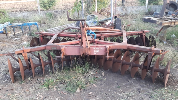 ขายผาน 6 ผาน 7 เทนเลอร์ และอุปกรต่อพ่วงแบบต่าง ตามรูป