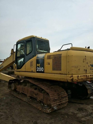 KOMATSU  PC 200-7