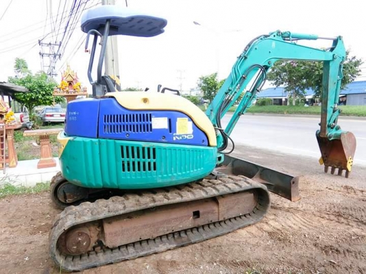 ขายรถขุด ยี่ห้อ: KOMATSU แบบ: PC40MR-1  ราคา 490,000 บาท (ต่อรองได้) คอนโทนสั้นปั้มนิ้ว เครื่อง4สูบ สภาพเดิมๆจากญี่ปุ่น แทรกยาง เอวแน่น ระบบไว  รถเก่านอกแท้ญี่ปุ่น  มีเอกสารใบอินวอย ไม่เคยใช้งานในไทย100\% รถพร้อมใช้งาน สนใจติดต่อ โทร : 099-907-9273 กิ๊ฟ กม