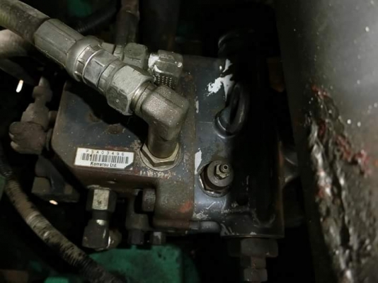 ขายรถขุด ยี่ห้อ: KOMATSU แบบ: PC35MR-1 ราคา 450,000 บาท (ต่อรองได้)  คอนโทนสั้นปั้มนิ้ว เครื่อง3สูบ สภาพเดิมๆจากญี่ปุ่น การใช้งาน5968ชม. แทรกเหล็กหุ้มยาง รถเก่านอกแท้ญี่ปุ่น  มีเอกสารใบอินวอย ไม่เคยใช้งานในไทย100\% รถพร้อมใช้งาน  สนใจติดต่อ :โทร : 099-907-