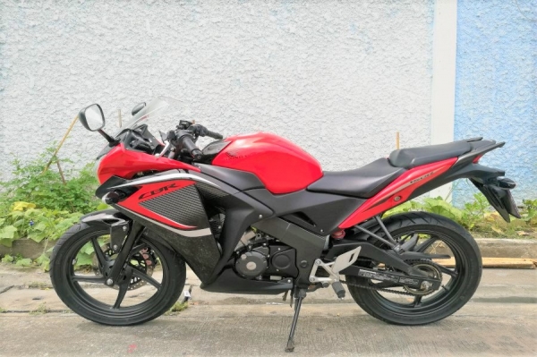 Cbr150i 2015 รถบ้านแท้ มือเดียว สด-ผ่อน รูดบัตรได้