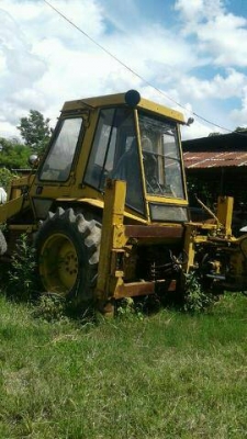 ขายด่วนJCBเป็นของแคทรุ่น428พร้อมใช้เอกสารเล่มทะเบียนแจ้งจอด