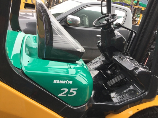 ขาย โคมะสุ 2.5 ตัน ดีเซล เสาทูฟรี 4.3 เมตร