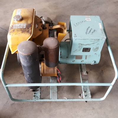 เครื่องปั่นไฟเก่าญี่ปุ่น 5kva เครื่องปั่นไฟเก่าญี่ปุ่น 5kva