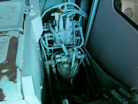 ขายรถขุดนำเข้าจากประเทศญี่ปุ่น kobelco sk 100 super สนใจติดต่อสอบถาม 092-3309229 อีด