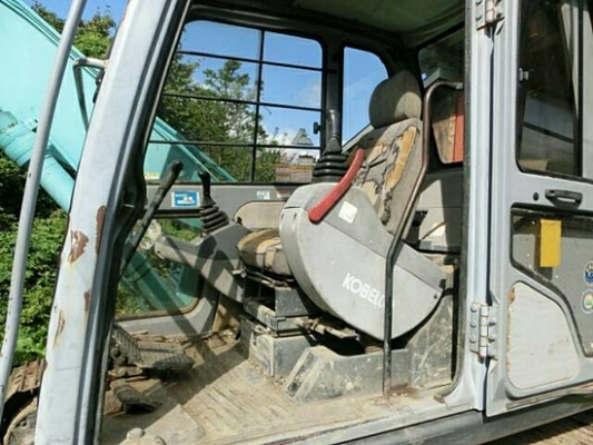 ขายรถขุดนำเข้าจากประเทศญี่ปุ่น kobelco sk 100 super สนใจติดต่อสอบถาม 092-3309229 อีด