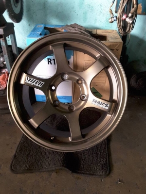 เศษล้อ TE37 ก้านยก ขอบ 17*7.5 et+20 สวยๆ 1วง