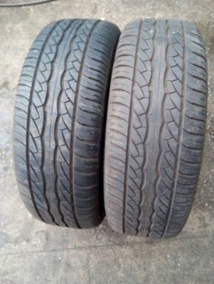215/65R15 MAXXIS มี  2 เส้น โทร.081-427-3941