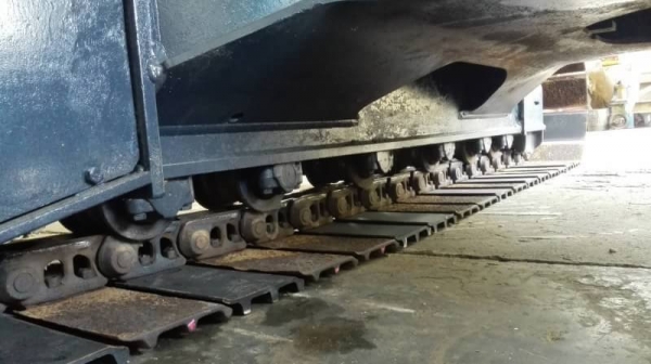 ขาย 1,050,000 บาท KOBELCO SK135  YV04 เก่านอก เครื่องดี ปั้มแรง โช่หนา เอวแน่น ไฟฟ้าครบ เอกสารอินวอยท์  รถอยู่ มีนบุรี  090-772-3710 090-772-3708