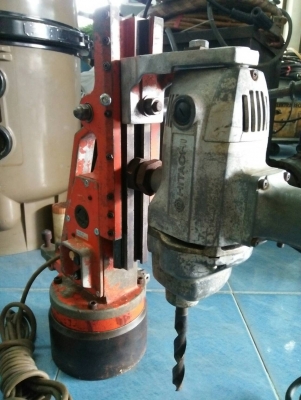 สว่านแม่เหล็ก HITACHI สภาพพร้อมใช้งาน สว่านแม่เหล็ก HITACHI สภาพพร้อมใช้งาน