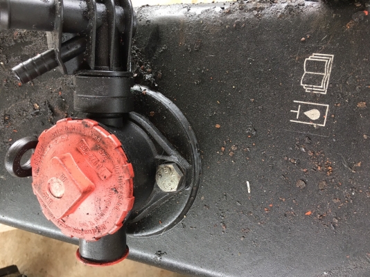 ถังน้ำมัน