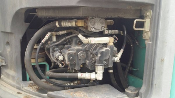 Kobelco SK135SR-2 # YY05-13034  ปี 2008 5,053ชม สภาพสวย พร้อมใบมีดดัน, ลายสำหรับหัวเจาะ ราคาไม่แพงครับโทร 061-4194021 พรภวิษย์