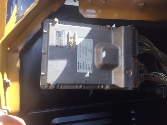 CATERPILLAR 312D(เปลี่ยนหัวฉีดใหม่เรียบร้อย) CATERPILLAR 312D(เปลี่ยนหัวฉีดใหม่เรียบร้อย)