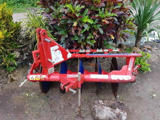 รถไถ YANMAR  EF352.     สนใจติดต่อ  081 - 6079515