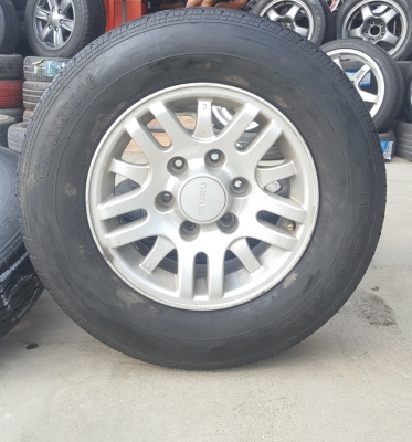 ขายล้อISUZU ขอบ15 ยาง195R15 ปี 15  4 ล้อ