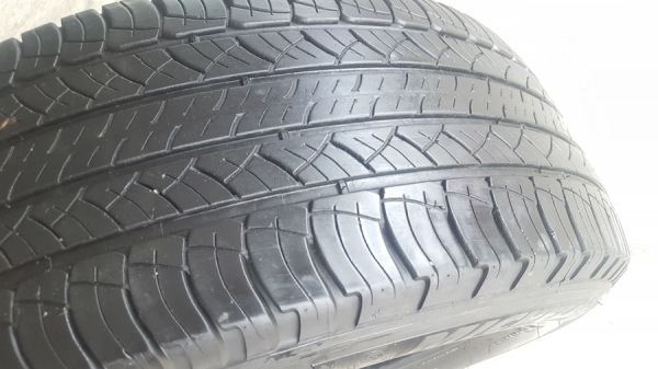 ขายยาง265/60/18 ปี 3616 MICHERLIN  4 เส้น