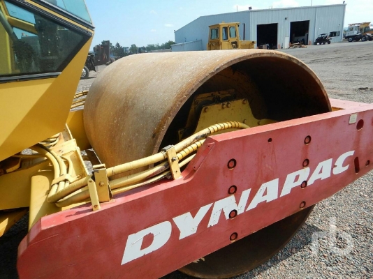 รถบด CA602D รถบด CA602D