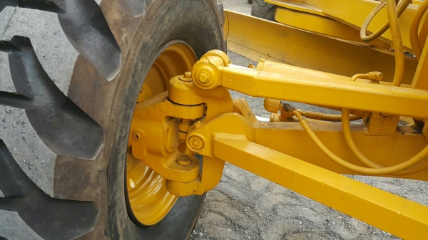 รถเกรด CAT 140G s/n 5MD03722 รถเกรด CAT 140G s/n 5MD03722