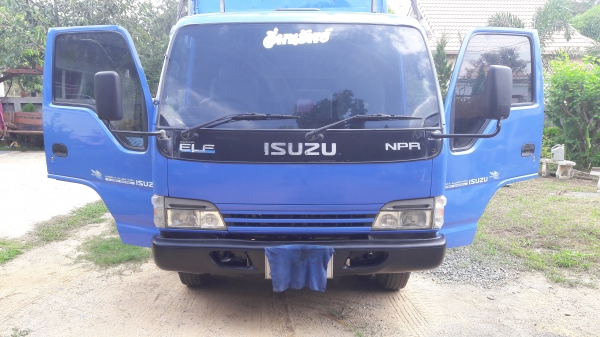 ขายNPRเครื่อง4HG1-130 โบว์ปี48 เครื่องดี คัชชีสวยสด แอร์ เพาเวอร์ สามมิตร  รถสวยเดิมๆ ทะเบียนเต็ม เล่มพร้อม