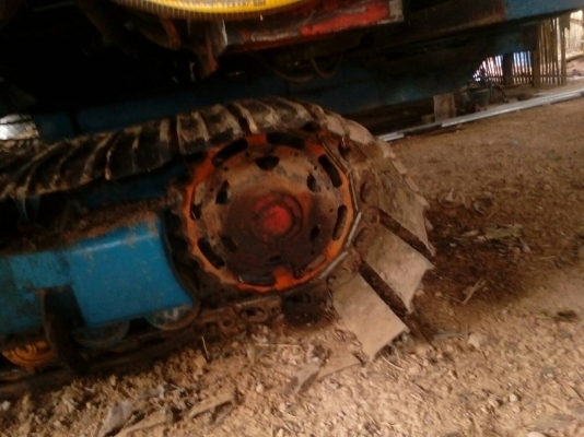 สามชุก รองกระสอบ เดิน10ปั้ม22เครื่องฮีโน่ ho7c โซ่ใหม่ 2เส้น