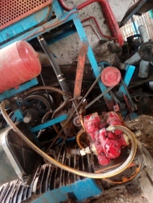 สามชุก รองกระสอบ เดิน10ปั้ม22เครื่องฮีโน่ ho7c โซ่ใหม่ 2เส้น