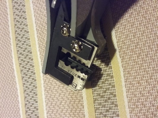 คีมปลอกสายไฟ Apex Made in Japan