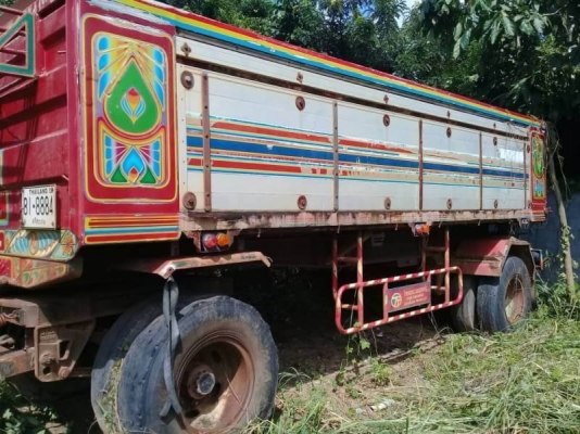 ขาย 285,000 ลุกพ่วงดั้ม 2 เพลา มียุ 5 พ่วง เอกสารเล่มทะเบียน  รถยุ  ศรีสะเกษ โทร&amp;ไอดีไลน์ 0610710295