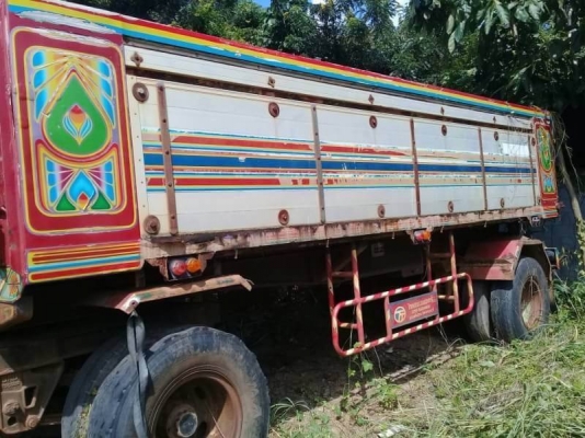 ขาย 285,000 ลุกพ่วงดั้ม 2 เพลา มียุ 5 พ่วง เอกสารเล่มทะเบียน  รถยุ  ศรีสะเกษ โทร&amp;ไอดีไลน์ 0610710295