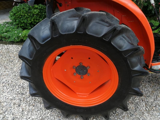 คูโบต้า L4708SP 4 WD..ดันดินหน้า. โรช้าง 182F