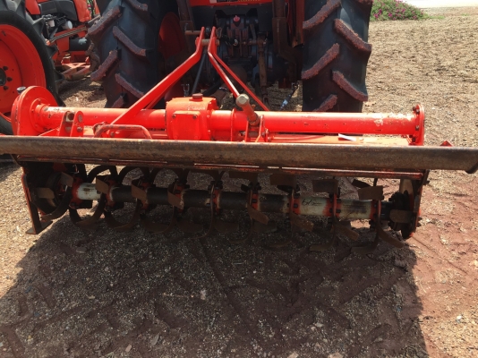 คูโบต้า L4708SP 4 WD..ดันดินหน้า. โรช้าง 182F