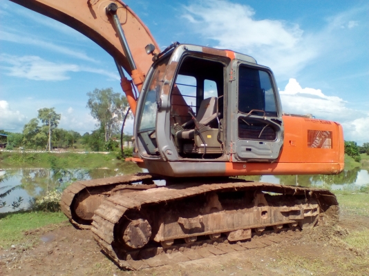 HITACHI ZX 200 รถพร้อมใช้ เครื่องดี ช่วงล่างแน่น เอกสารเล่มทะเบียนพร้อมโอน