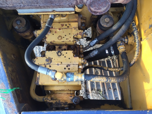 ขายรถแมคKomatsuรุ่น5PC60ใช้งาน7559ชั่วโมง ขายรถแมคKomatsuรุ่น5PC60ใช้งาน7559ชั่วโมง