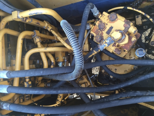 ขายรถแมคKomatsuรุ่น5PC60ใช้งาน7559ชั่วโมง