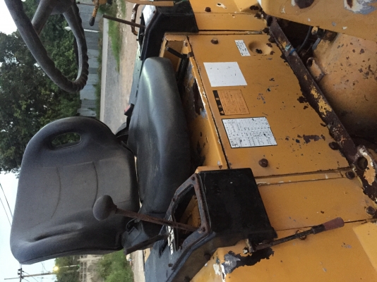 ขายรถตักล้อยางKomatsu เอวอ่อนรุ่นWA30-2 ขายรถตักล้อยางKomatsu เอวอ่อนรุ่นWA30-2