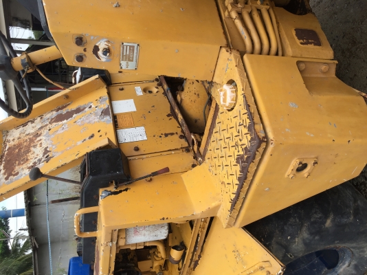 ขายรถตักล้อยางKomatsu เอวอ่อนรุ่นWA30-2 ขายรถตักล้อยางKomatsu เอวอ่อนรุ่นWA30-2