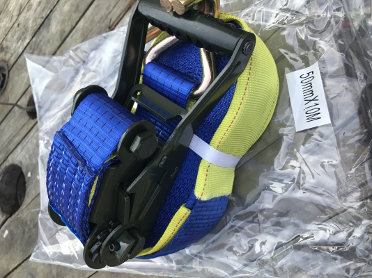 จัดจำหน่าย สายรัดรถบรรทุก ขนาด 2นิ้ว รับ นน 5ตัน หนา 3มิล ผ้าเนื้อแน่น ผลิตจากสายโพลี100\%