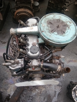 เครื่องยนต์  อิซุสุ C190 สวยๆไม่มีไอ