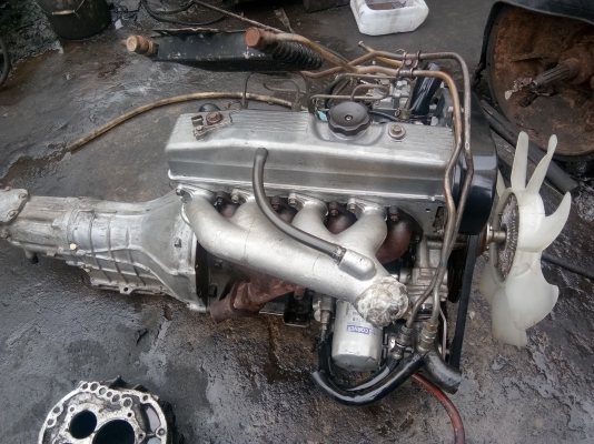 เครื่องยนต์ มิตซูบิชิ ไซโคลน 4D55 เครื่องสวยๆ เครื่องยนต์ มิตซูบิชิ ไซโคลน 4D55 เครื่องสวยๆ