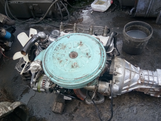 เครื่องยนต์ อิซุสุ C223 พร้อมเกีร์ยสวยๆ