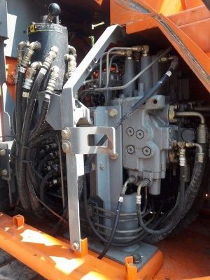 ขายHITACHI ZX135US ปี 2007  มาใหม่  เก่าญี่ปุ่นแท้  สภาพสวย  พร้อมใช้  8,XXX  ชั่วโมง  ลองระบบกันได้ทุกวัน  โทร  089-3818694  ดวงนภา