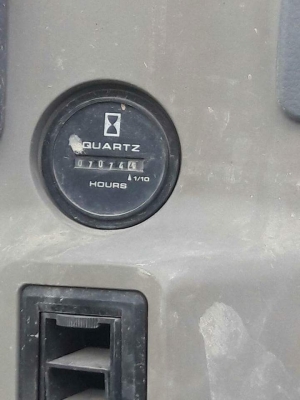 ขายKOBELCO SK135SR  -1  YY02  เก่าญี่ปุ่นแท้  มาใหม่  สภาพสวย  เดิมๆๆ  มีลายแย๊ก ลองระบบได้ทุกวัน  โทร 089-3818694  ดวงนภา