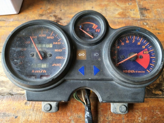 ไมล์แท้ วิคเตอร์ สวยๆ