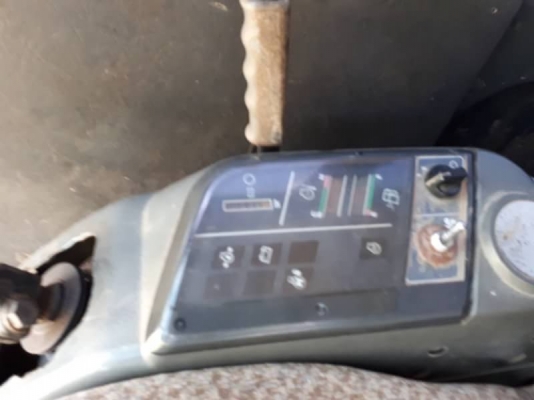 ขาย 595,000฿ KOMAT'SU.p.c200-6 เครื่องดีปั้มแรงช่วงล่างแน่น เอกสารเล่มทะเบียน รถอยู่ มุขดาหาร 090-772-3710 090-772-3708