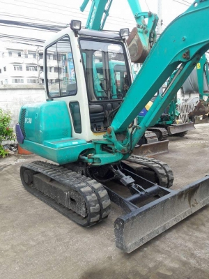 ขายKOMATSU PC30-7  เก่าญี่ปุ่นแท้  4,XXX  ชั่วโมง  เดิมๆๆ  สภาพสวย  พร้อมใช้  โทร  089-3818694  ดวงนภา