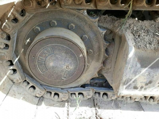 ขาย 250,000 KOBELCO sk 60-2 เครื่องดี ปั้มแรง เอวแน่น ช่วงล่างดี แต่บูมอามมีรอยปะดาม รถอยู่ ชลบุรี 090-772-3710 090-772-3708